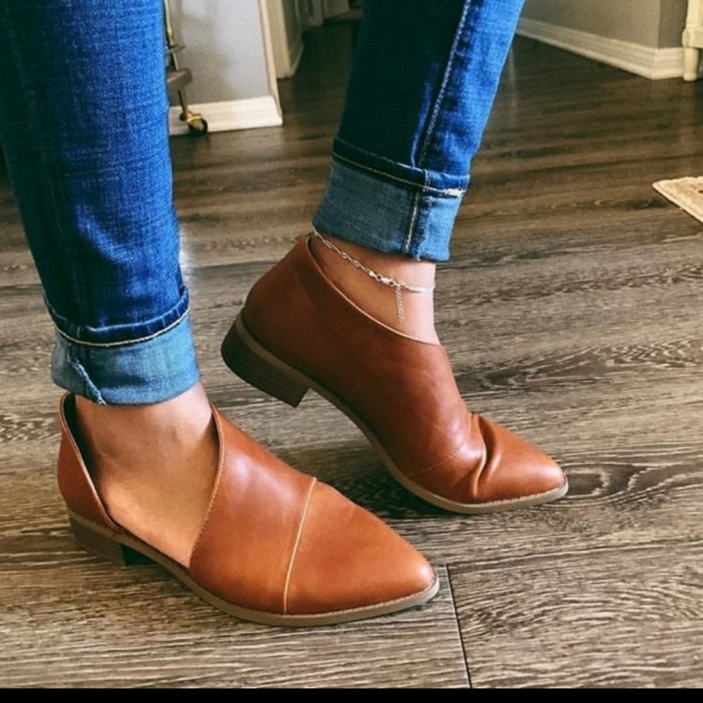 Wenda Cut Out Bootie - Universal Thread size 9